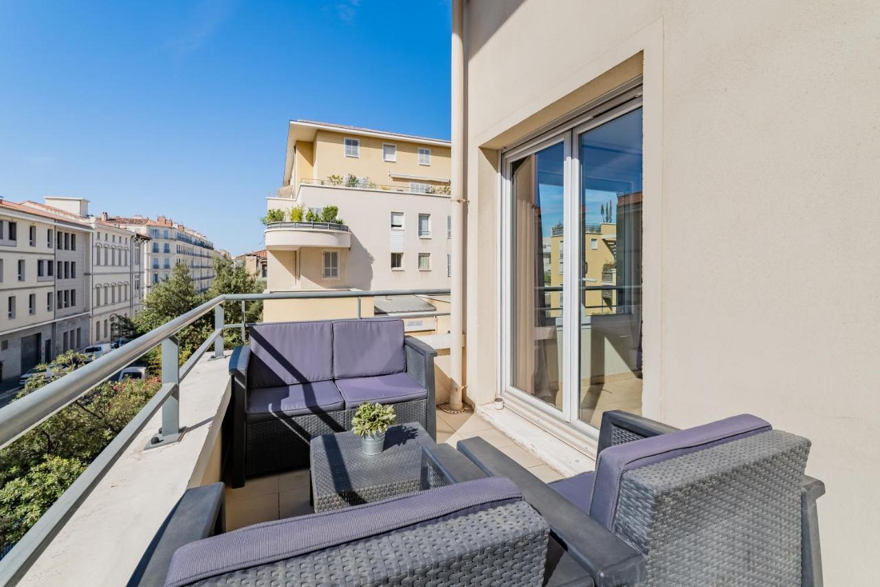 La Joliette; Duplex 2 Chambres, Parking Inclus+ Terrasse+ Ascenseur Marseille Exteriör bild